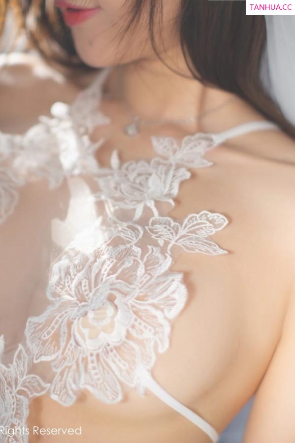 綺裡嘉 绮里嘉 [XiuRen]高清写真图 2023.09.28 No.7456 绮里嘉ula 婚纱美腿第37张图片